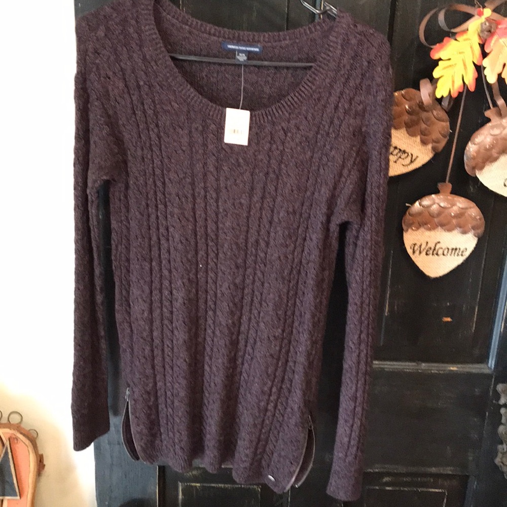 American Eagle sweater brown size M